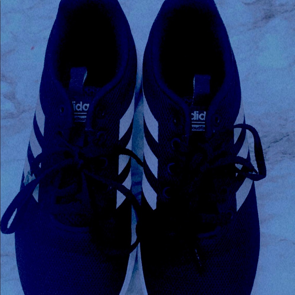 adias shoes.